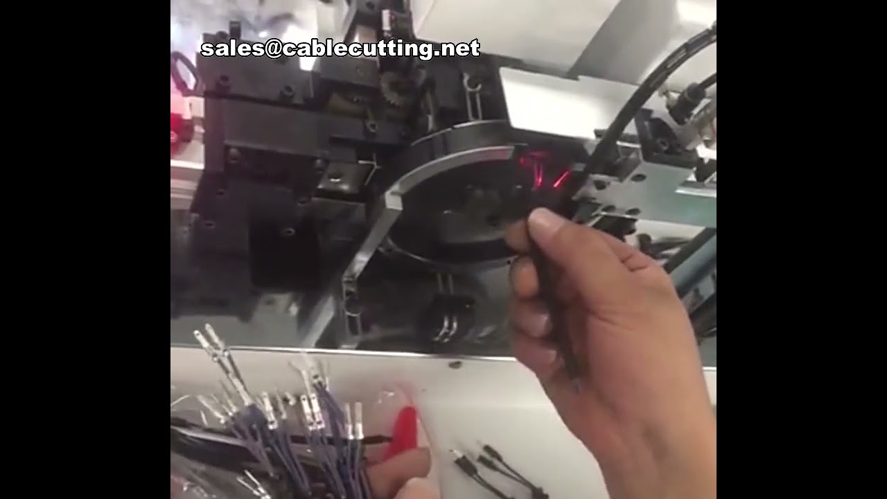 Automatic Wire Wear Tube Heat Shrink Machine for Wire Threading and Connecting